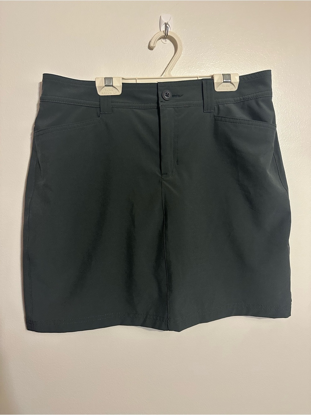 Eddie Bauer Women’s Charcoal Skirt